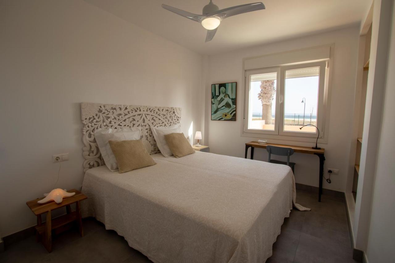 Apartamento En Primera Linea De Playa Tarifa Exterior photo